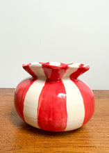 Afbeelding in Gallery-weergave laden, bolvaasje rood/wit